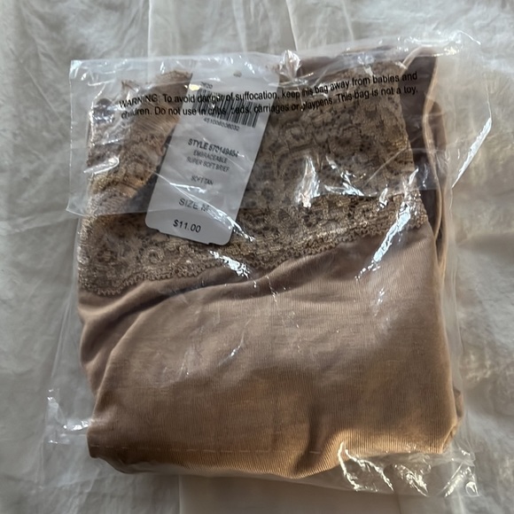 Soma embraceable, super soft brief NWT - Picture 4 of 4